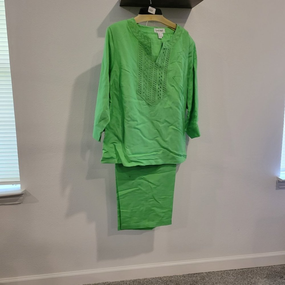 New Plus Size Lime green linen blend 2-pc pantsuit size 3x